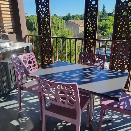 Pont Du Gard, Apartment Remoulins