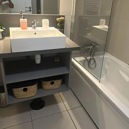 Apartment Pont Du Gard, *